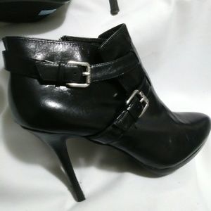 Lauren Ralph lauren heeled boots size 8.5B